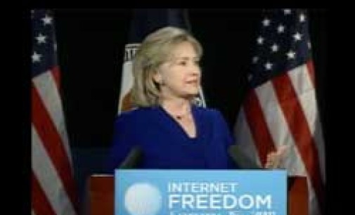 Una historia de derechos humanos, Internet, EUA y Hillary