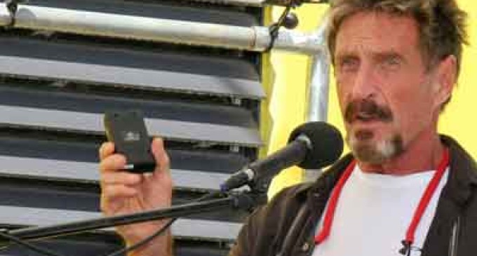 McAfee vendido por periodistas inexpertos… ¿o por su propio ego?