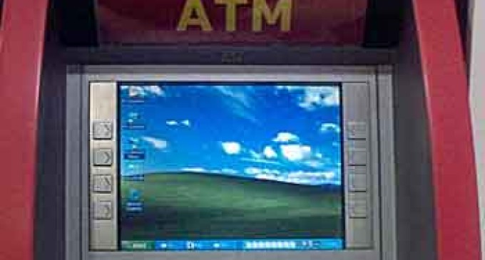 Windows XP pone en jaque a la banca