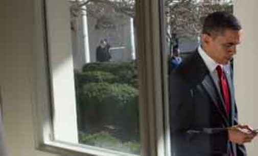 Blackberry mantiene su romance tormentoso con la Casa Blanca